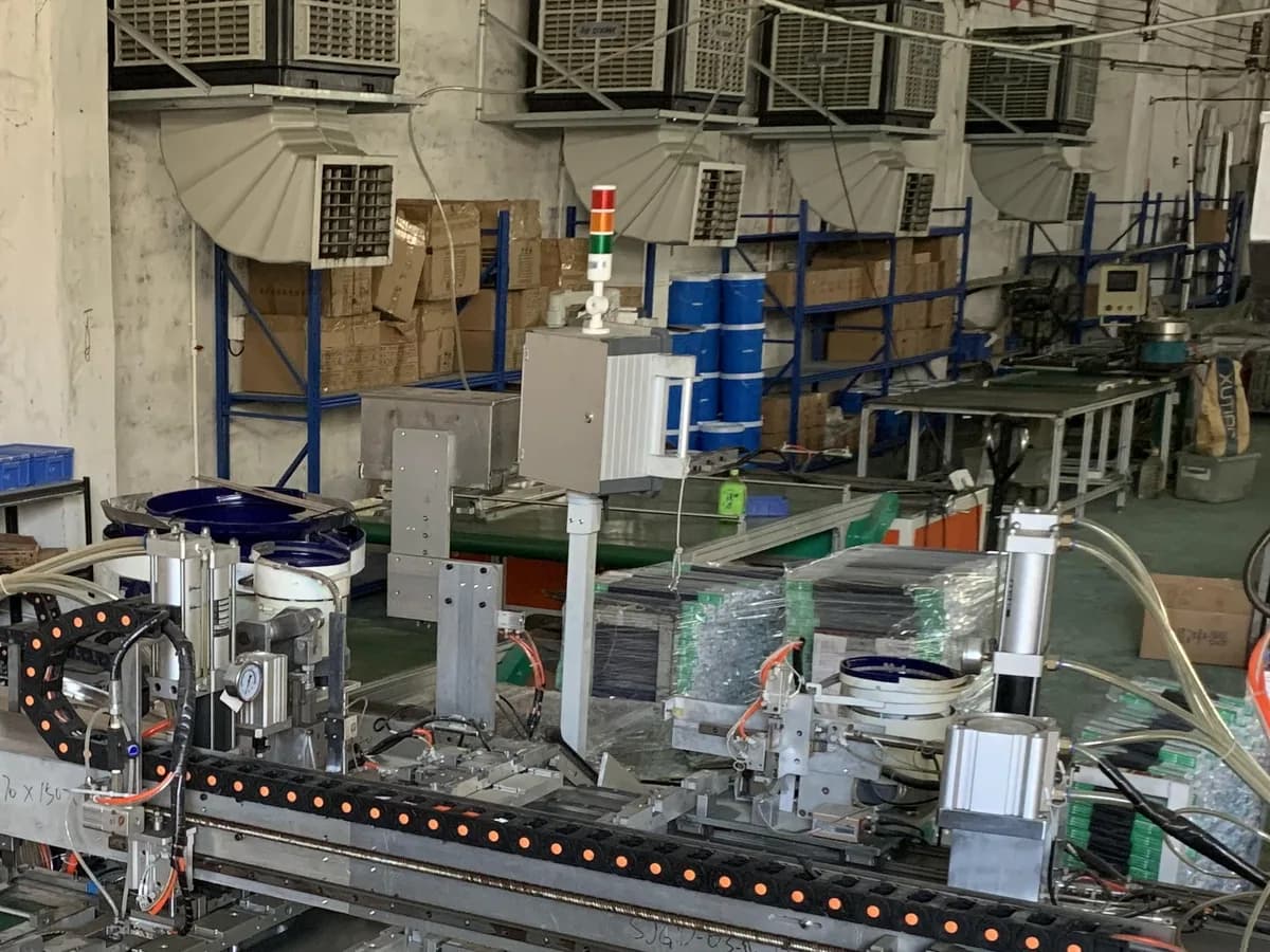 Drawer slide production equipment at the WANYILONG facility